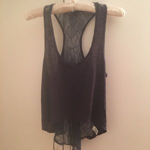 🔴 LF Emma & Sam Hi Low Lace Crop Top XS