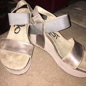 OTBT PUWTER HEELS