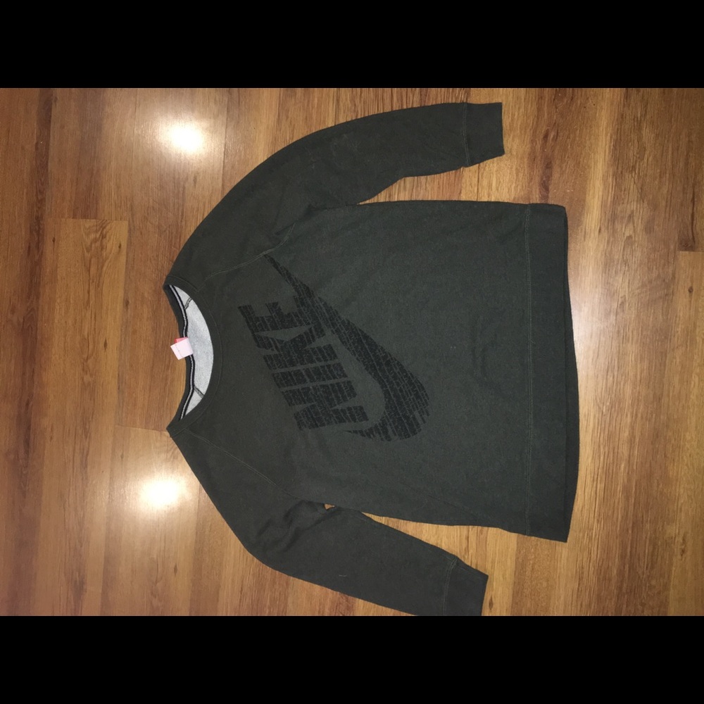 Nike sweatshirt