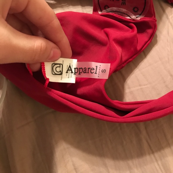 Red bikini! - Picture 3 of 3