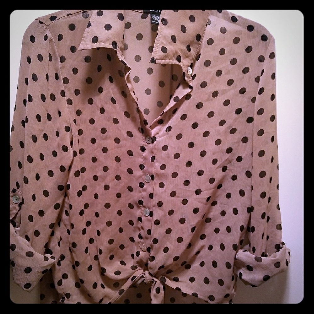 ❌ SOLD ❌Sheer polka dot blouse