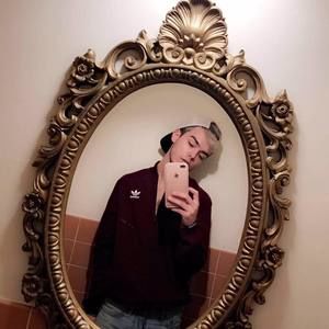 Meet your Posher, Joshua