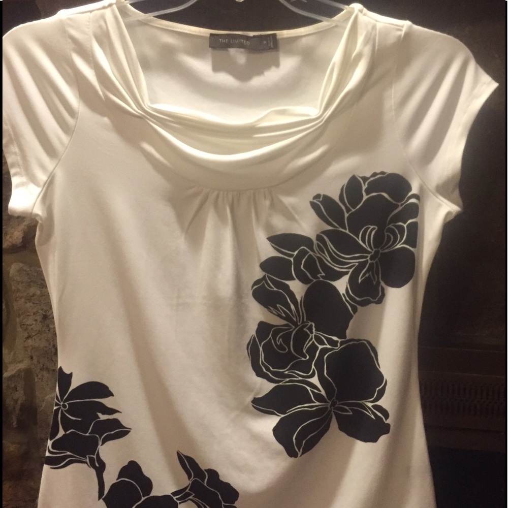 The Limited Cap Sleeve Top, Medium