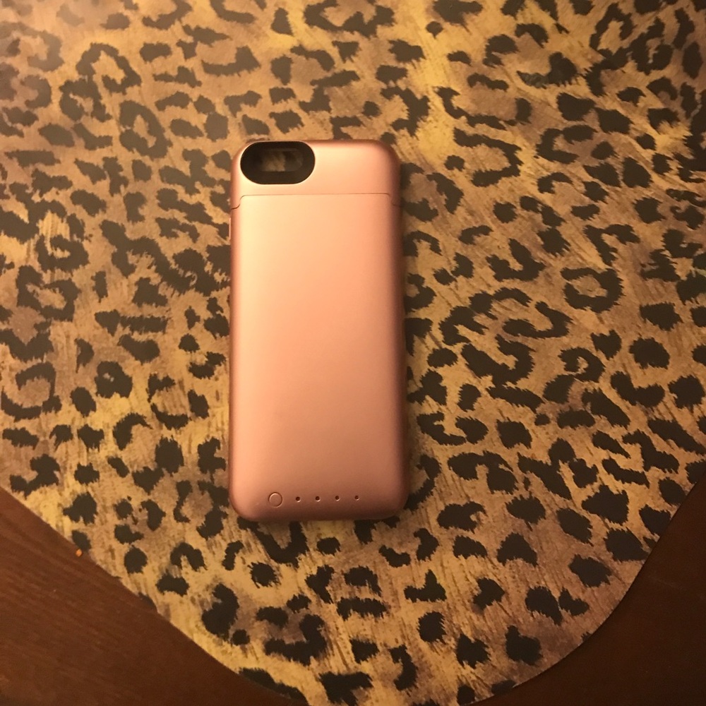 Rose Gold Mophie Case 6s