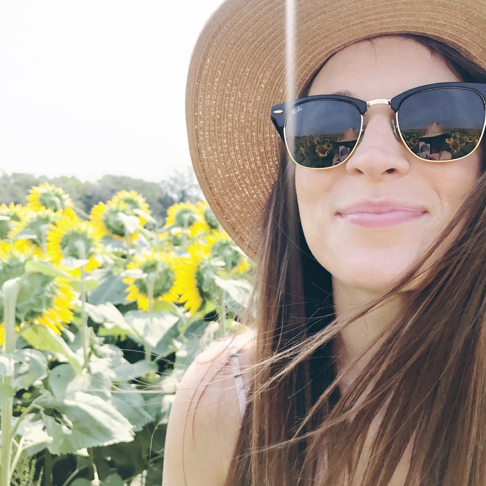 Meet your Posher, Eliza