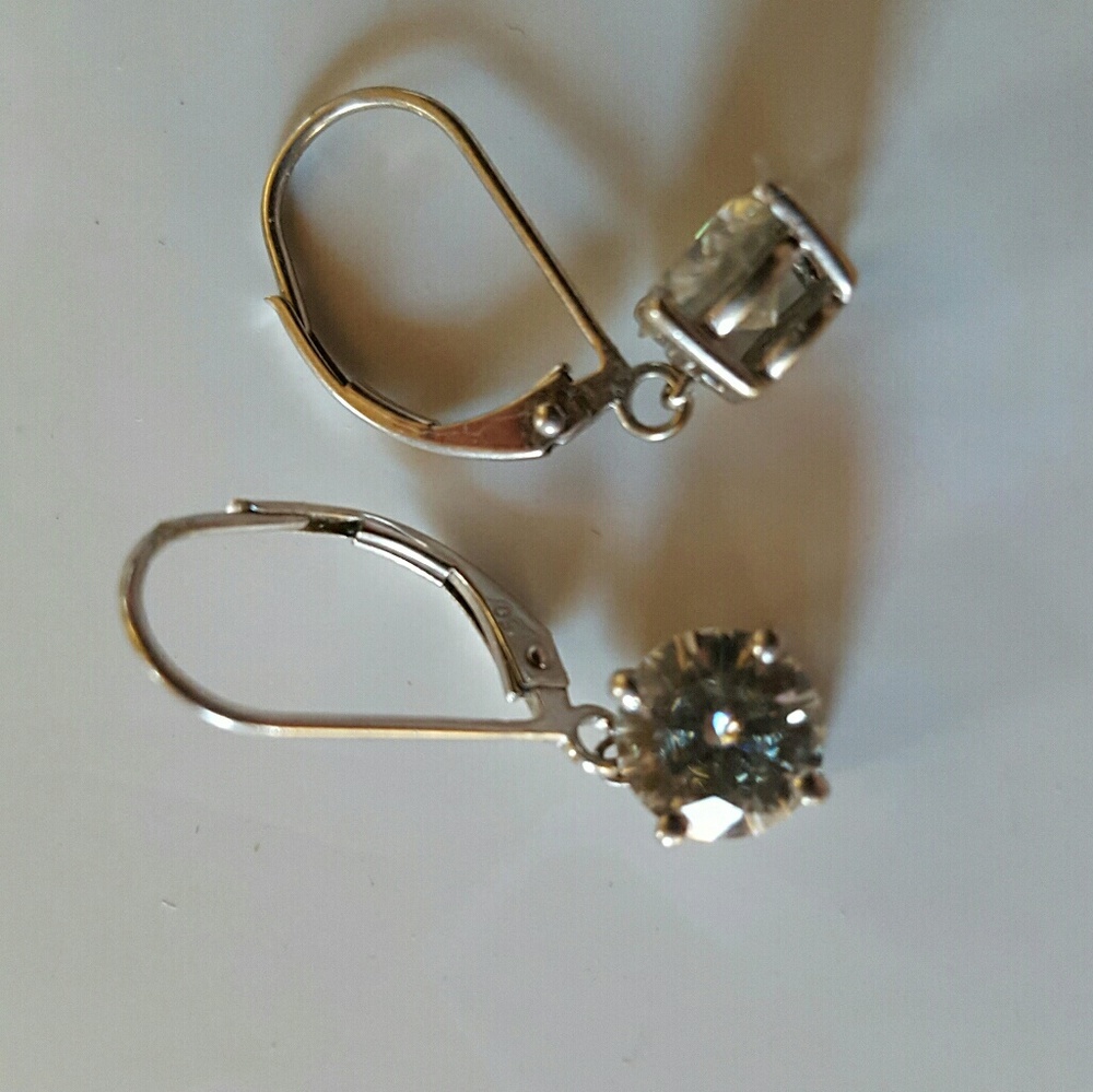 2CT Moissanite 18K White Gold Leverback Earrings - Picture 2 of 5