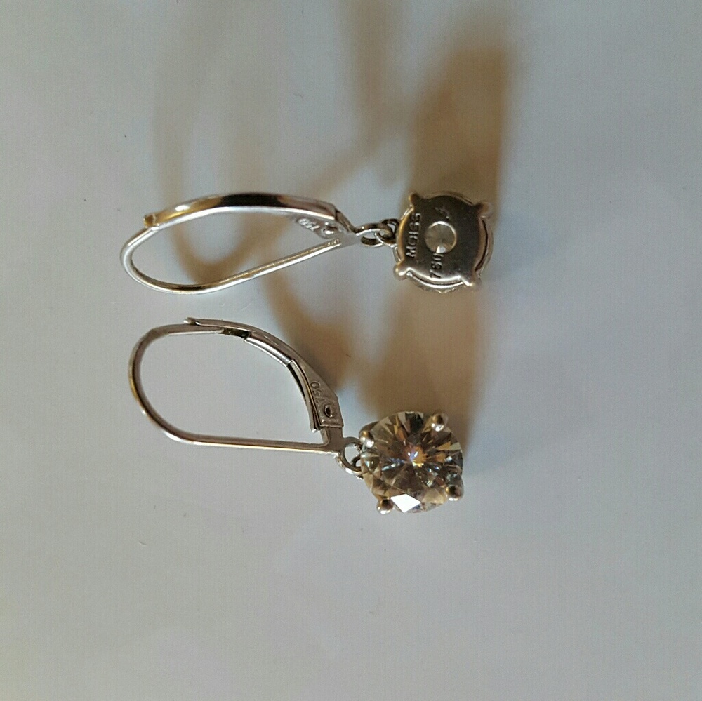 2CT Moissanite 18K White Gold Leverback Earrings - Picture 3 of 5