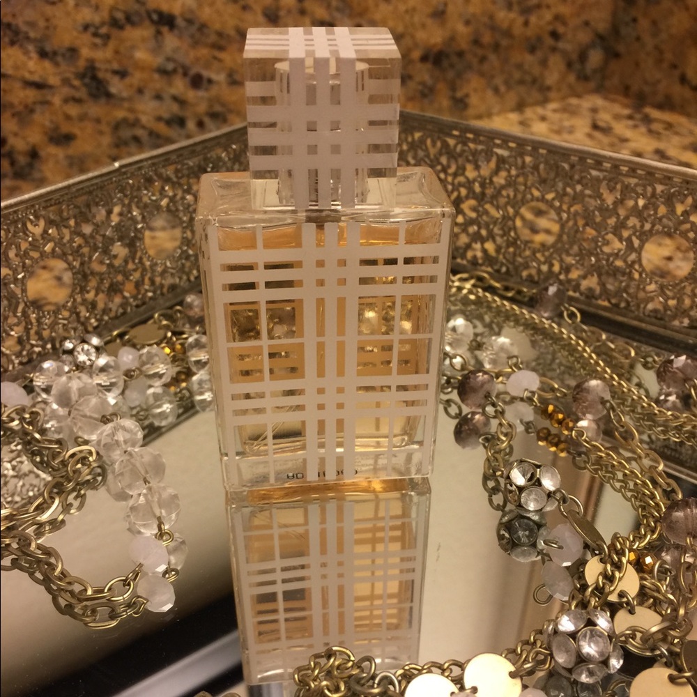 Burberry Brit 1.7 oz Perfume. Full bottle!!