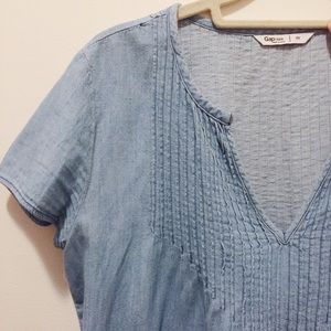 NEW GAP drapey chambray v-neck top