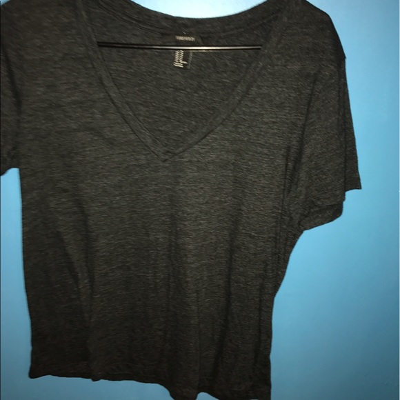 Tshirt - Picture 2 of 3