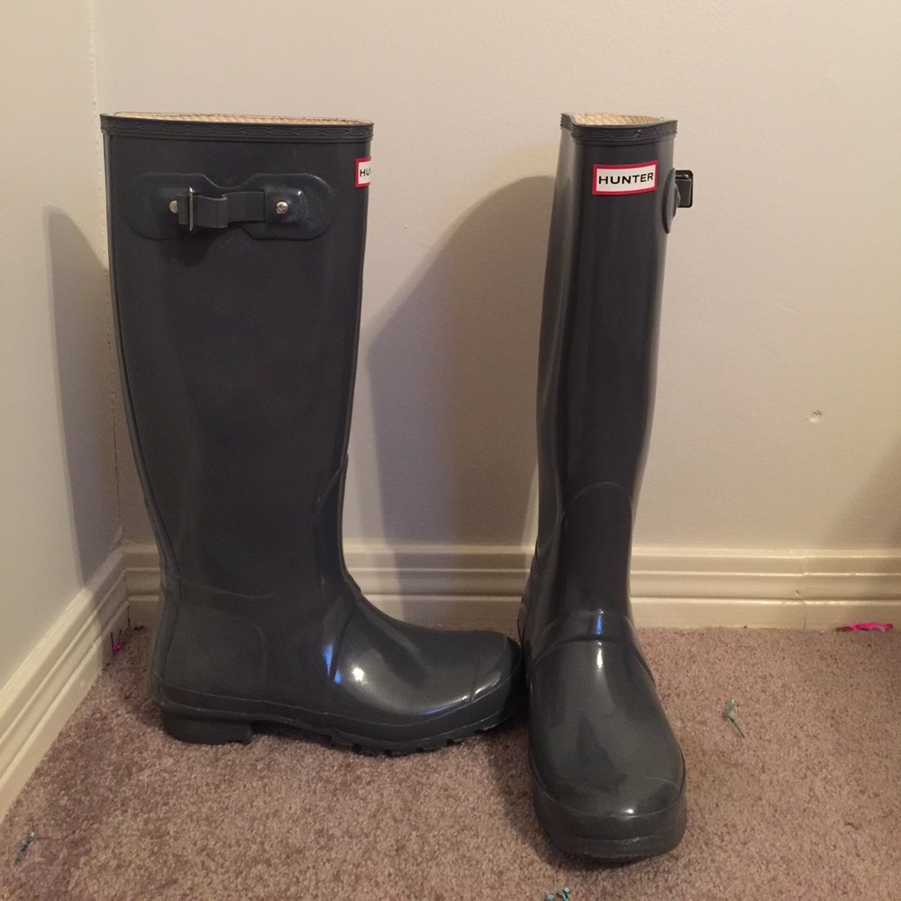 HUNTER tall gloss rain boots