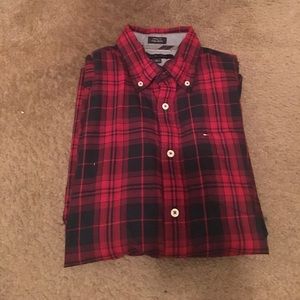 Tommy Hilfiger shirt size medium