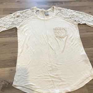 Cream laced baseball tee with pocket