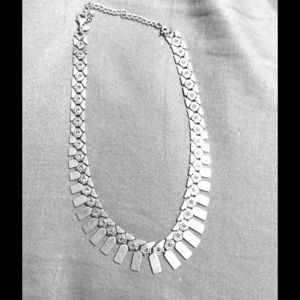 Premier Designs Nod to Mod necklace