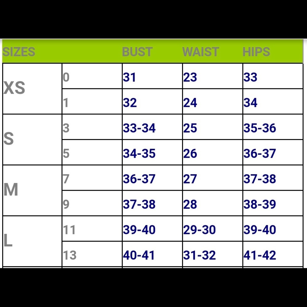 Blush Plus size VNeck long bell sleeve lace Romper - Picture 5 of 6