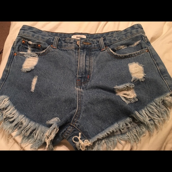 High waisted denim jean shorts - Picture 1 of 3