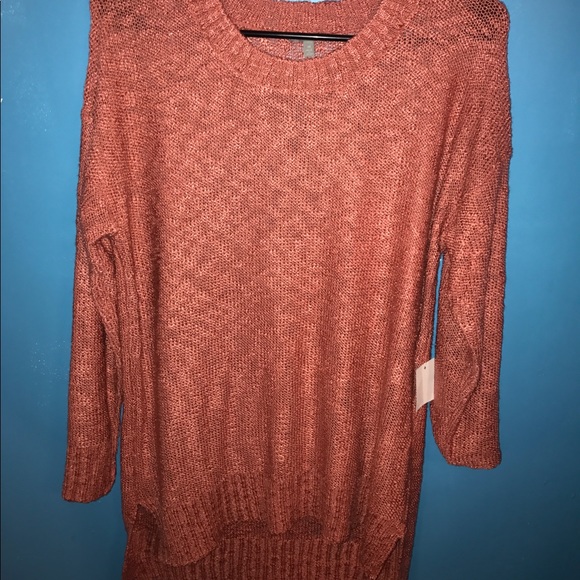 Sweater - Picture 1 of 2