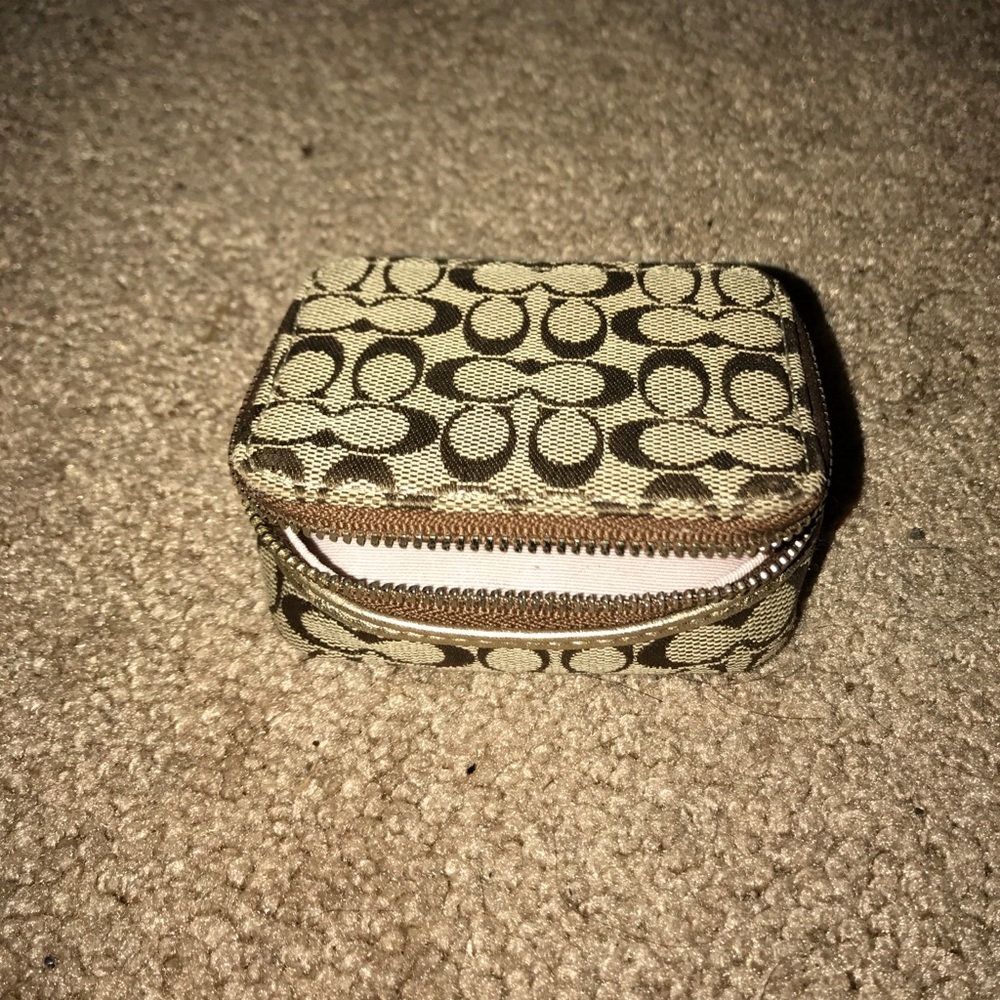 Coach Medicine Case