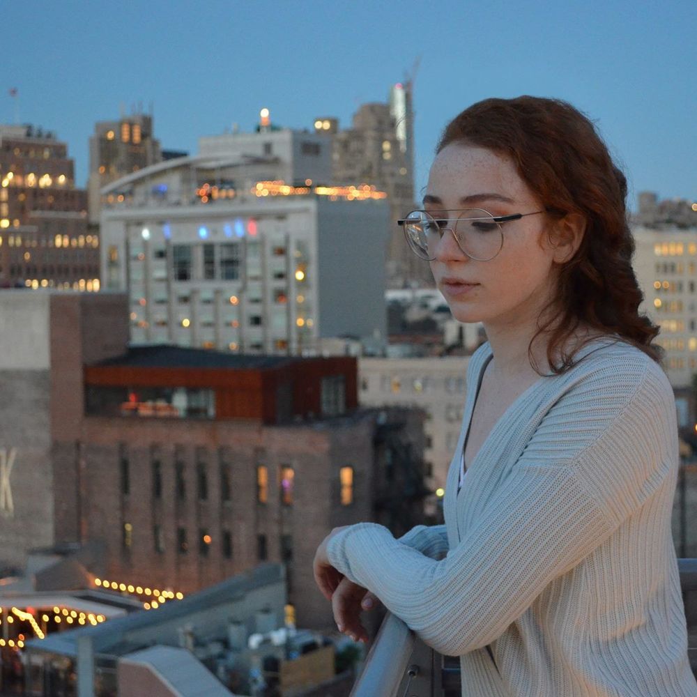 Meet your Posher, Maya