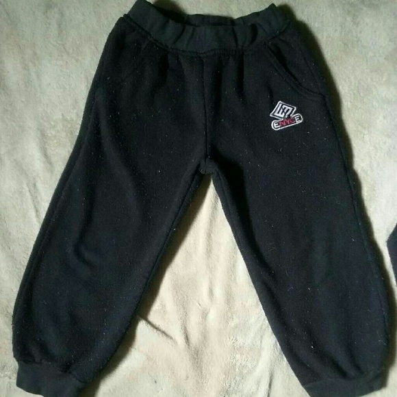 NYC enyce outfit - Picture 3 of 4