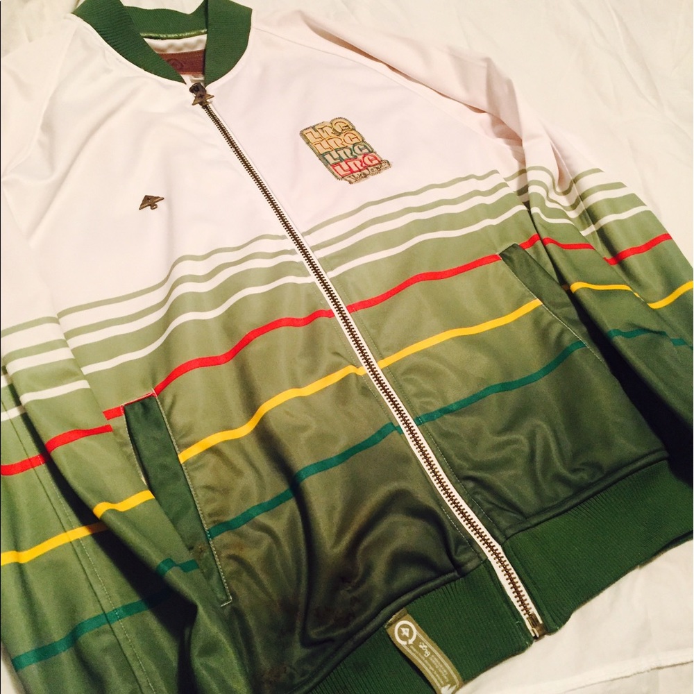 Lrg zip up polyester jacket size medium