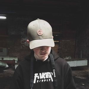 Meet your Posher, Jonathan