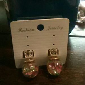 Double sided earrings