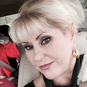 Meet your Posher, Kathie