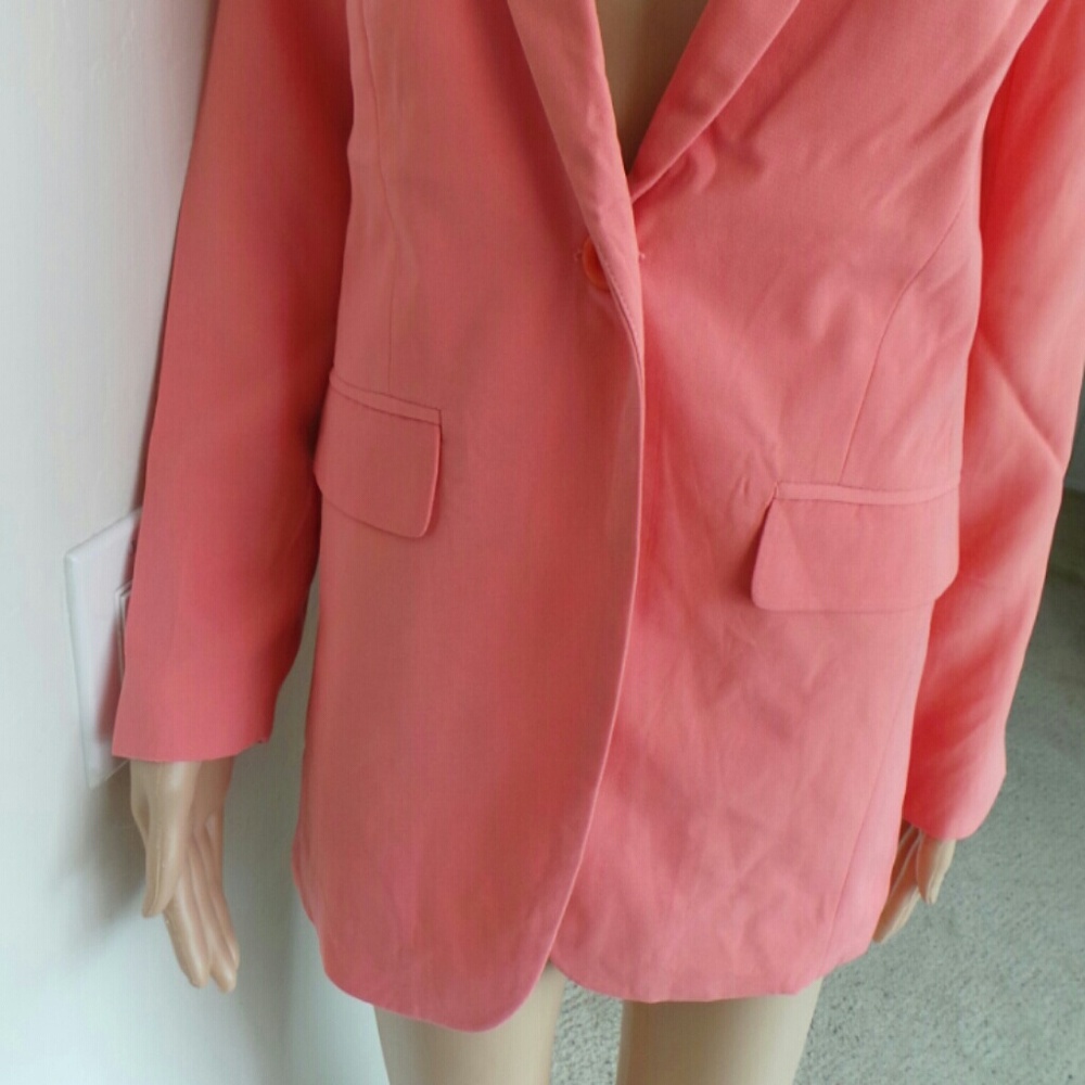 🆕Beautiful Coral Long length boyfriend Blazer - Picture 2 of 8