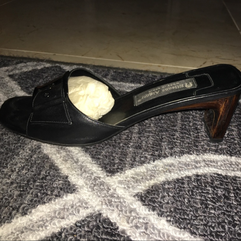 Heels - Picture 2 of 2