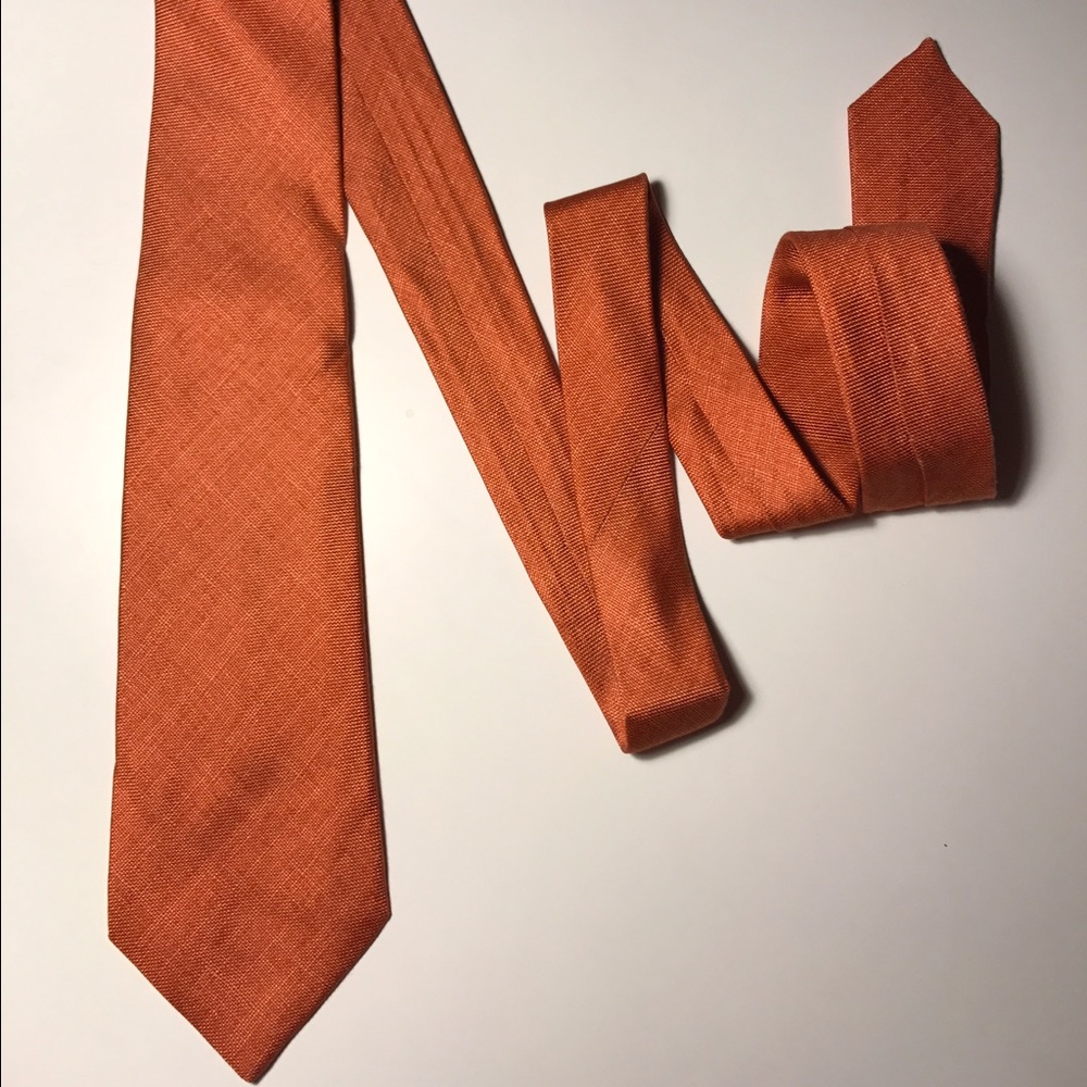 New in Sleeve Kiton Hopsack orange 7fold silk tie