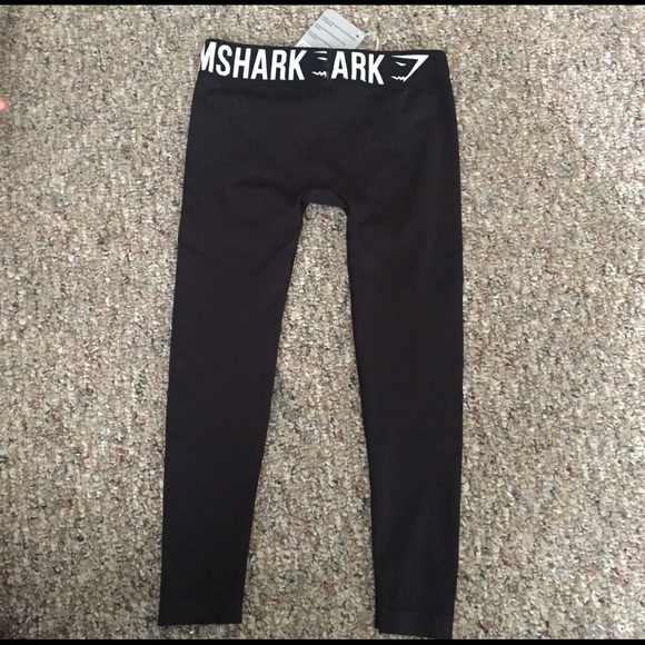 Gymshark Cropped Fit Leggings - Picture 3 of 4