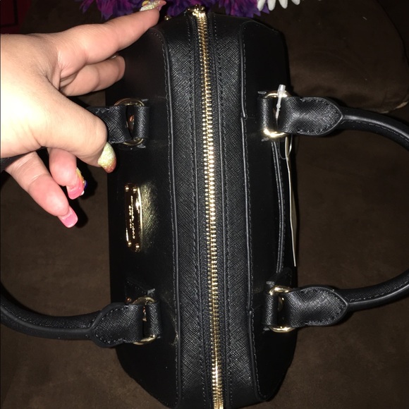 ⭐️SOLD⭐️Michael Kors Small Saffiano Leather - Picture 4 of 8