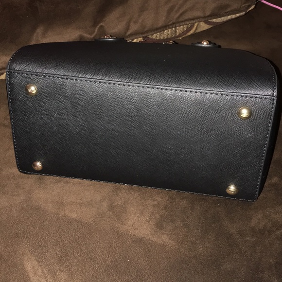 ⭐️SOLD⭐️Michael Kors Small Saffiano Leather - Picture 5 of 8