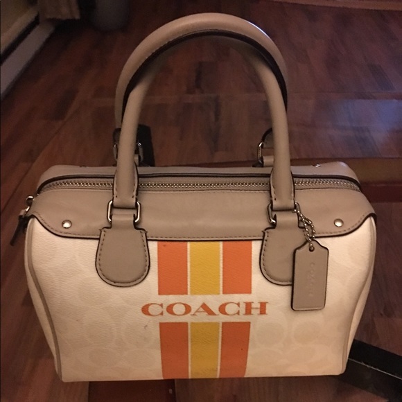 Genuine Coach handbag - Picture 2 of 4