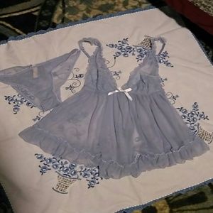 Light blue babydoll nightie set.