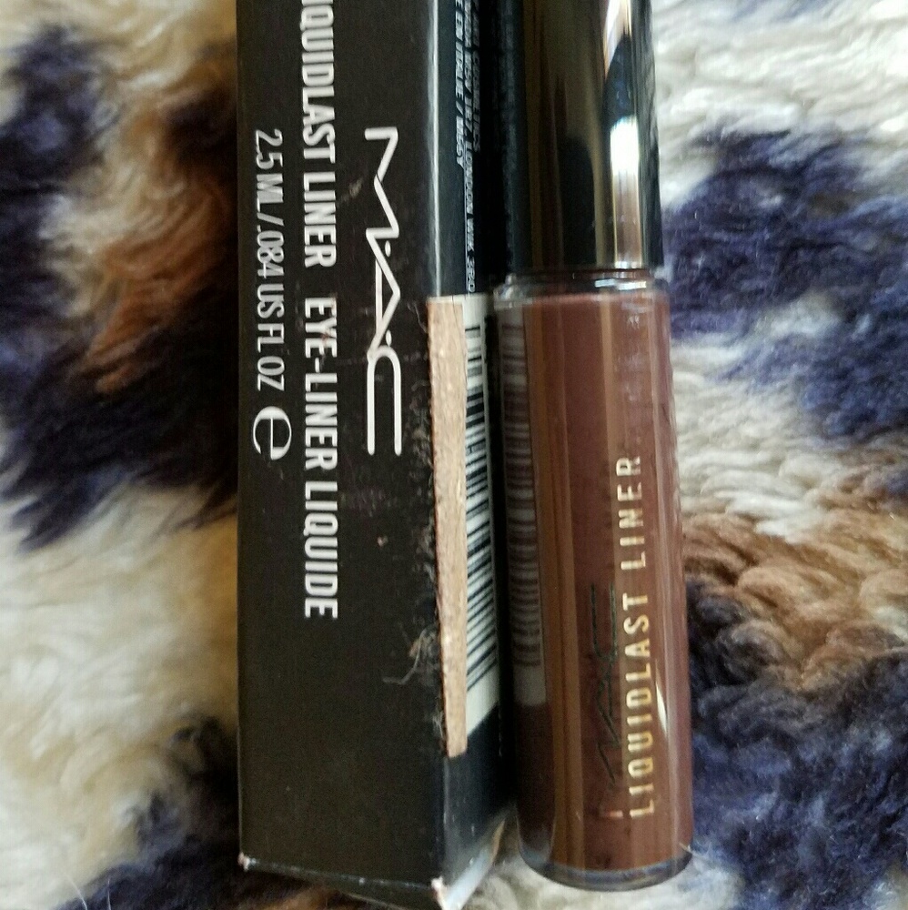 Mac (Coco Bar) Liquid eyeliner
