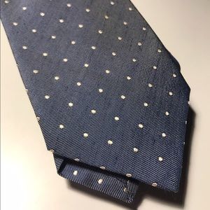 NWT Kiton slubby summer blue linen silk tie