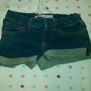 Denim stretchy shorts