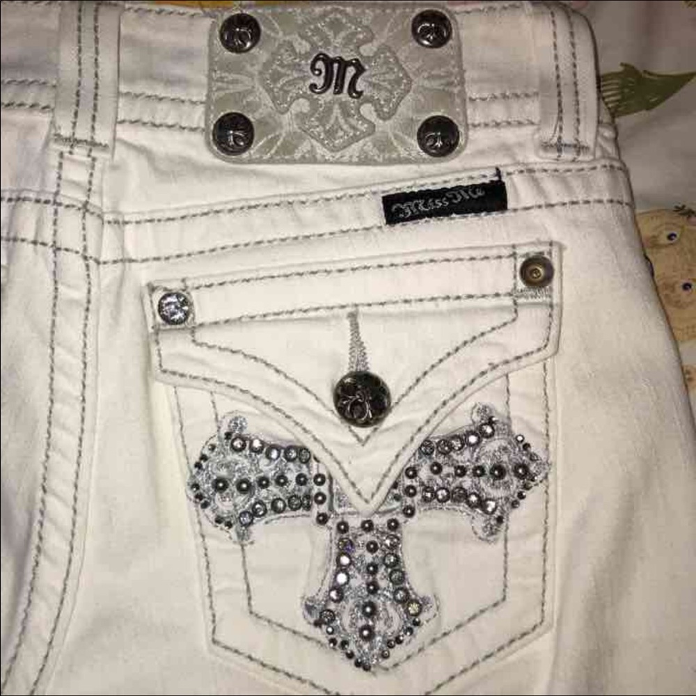 Miss Me Bootcut Jeans 25 on hold til Friday night