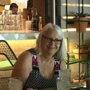 Meet your Posher, Sonia