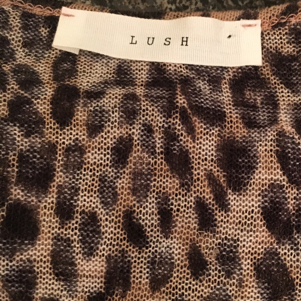 Lush Animal Print Long Sleeve - Picture 3 of 4