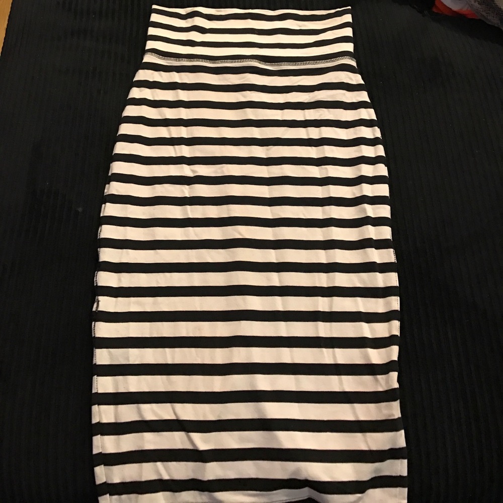 Bebe high waisted skirt