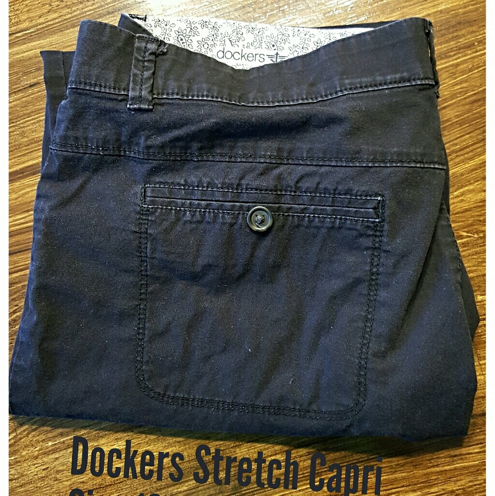Black (Dockers/Stretch) Capri Pants