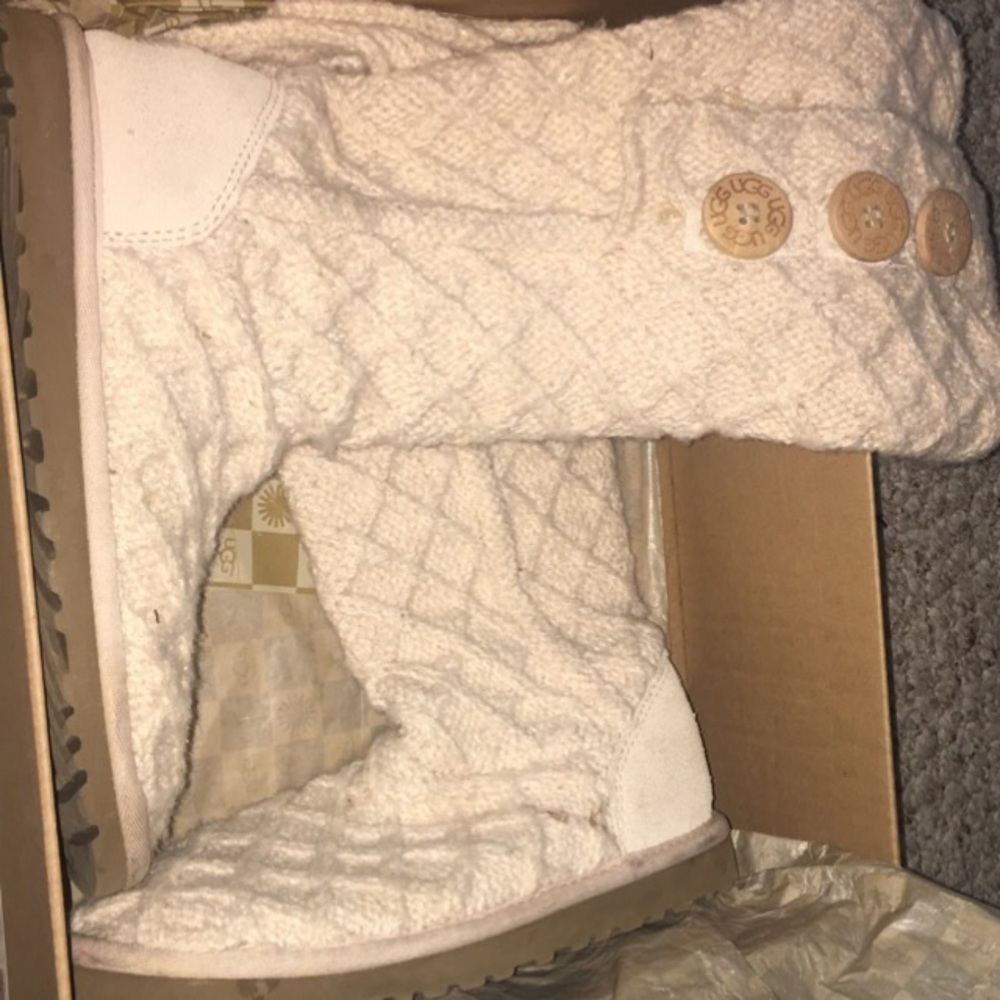 Tan Knit Ugg Boots