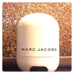 🌟MARC JACOBS spotlight glow stick🌟