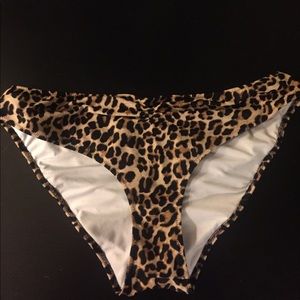 Leopard print Victoria's Secret Pink swim bottoms