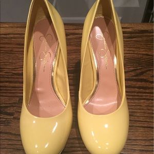 Jessica Simpson yellow heels size 7