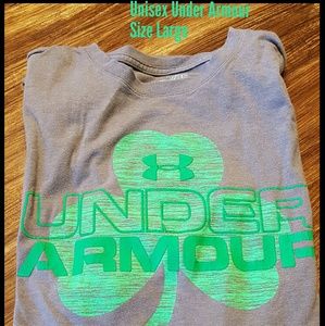 Under Armour  (unisex) loose fitting t-shirt