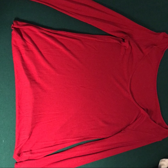 Red 3/4 swoop neck top - Picture 1 of 3